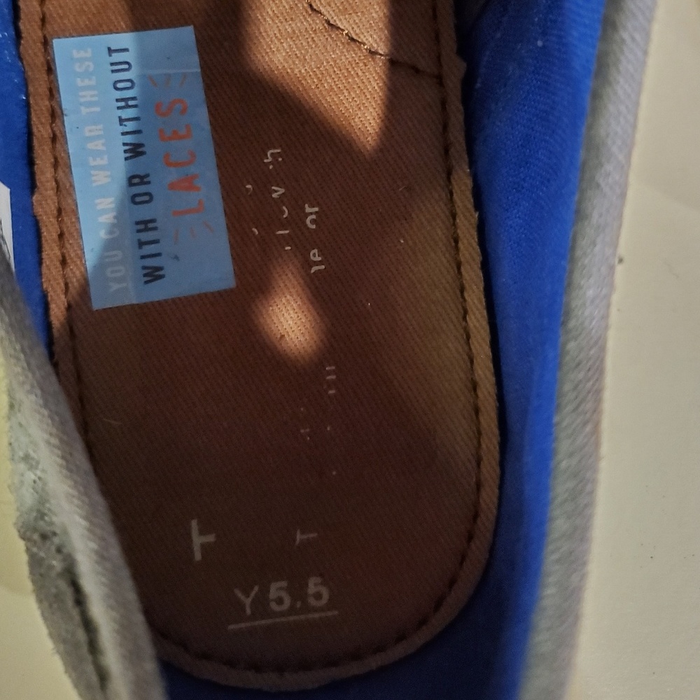 TOMS Youth 5.5 | GUC | With or Without Laces - Picture 6 of 8